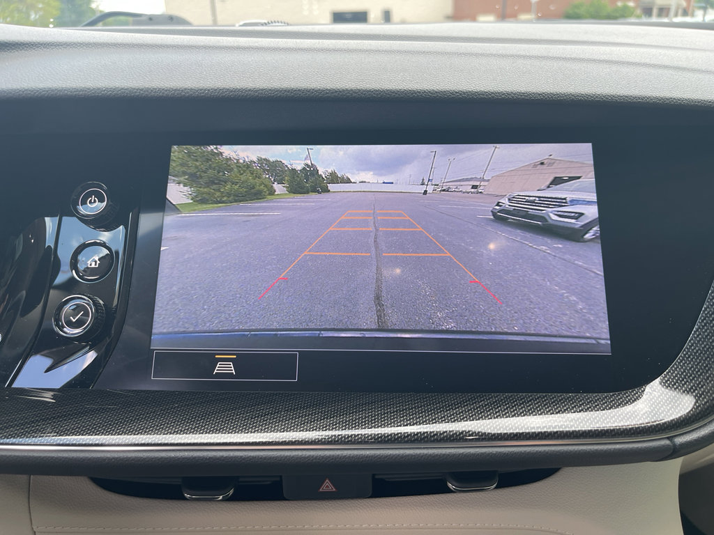 Used 2021 Buick Envision Essence image 23