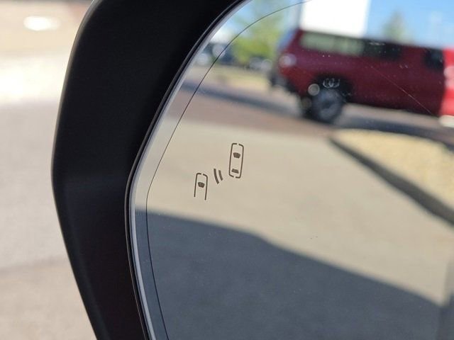 New 2026 Lexus TX 500h AWD image 17