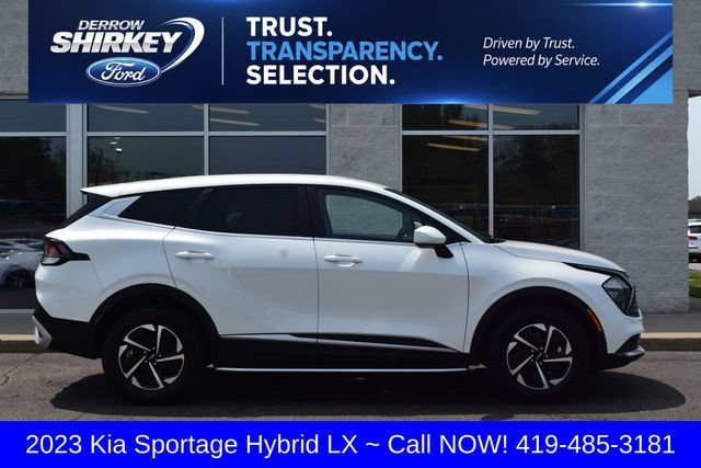 Used 2023 Kia Sportage LX AWD/4WD image 3