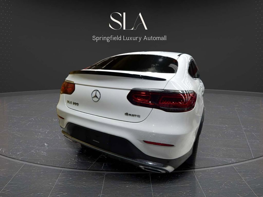 Used 2021 Mercedes-Benz GLC 300 4MATIC Coupe image 4
