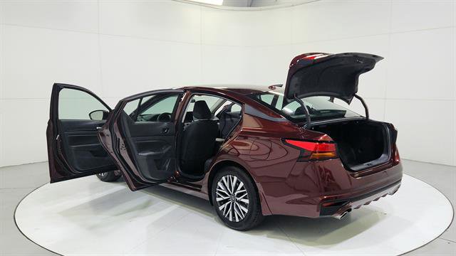 Certified 2024 Nissan Altima 2.5 SV w/ SV Premium Package FWD image 31