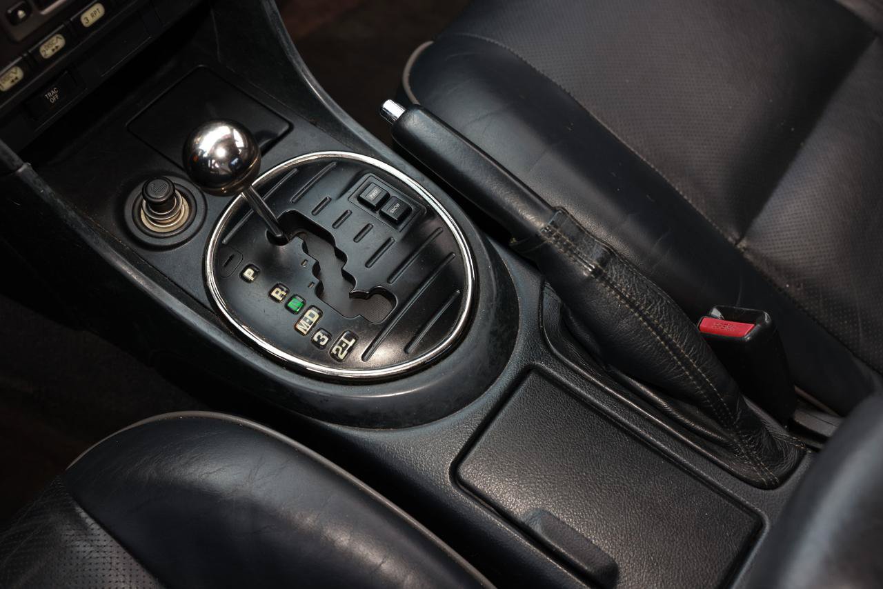 Used 2003 Lexus IS 300 w/ Power & Leather Pkg RWD image 38