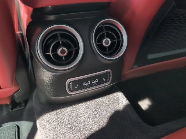 Used 2024 Alfa Romeo Giulia Veloce RWD image 26