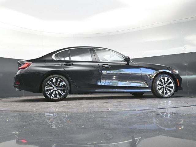 Used 2025 BMW 330i xDrive Sedan w/ Convenience Package AWD/4WD image 27