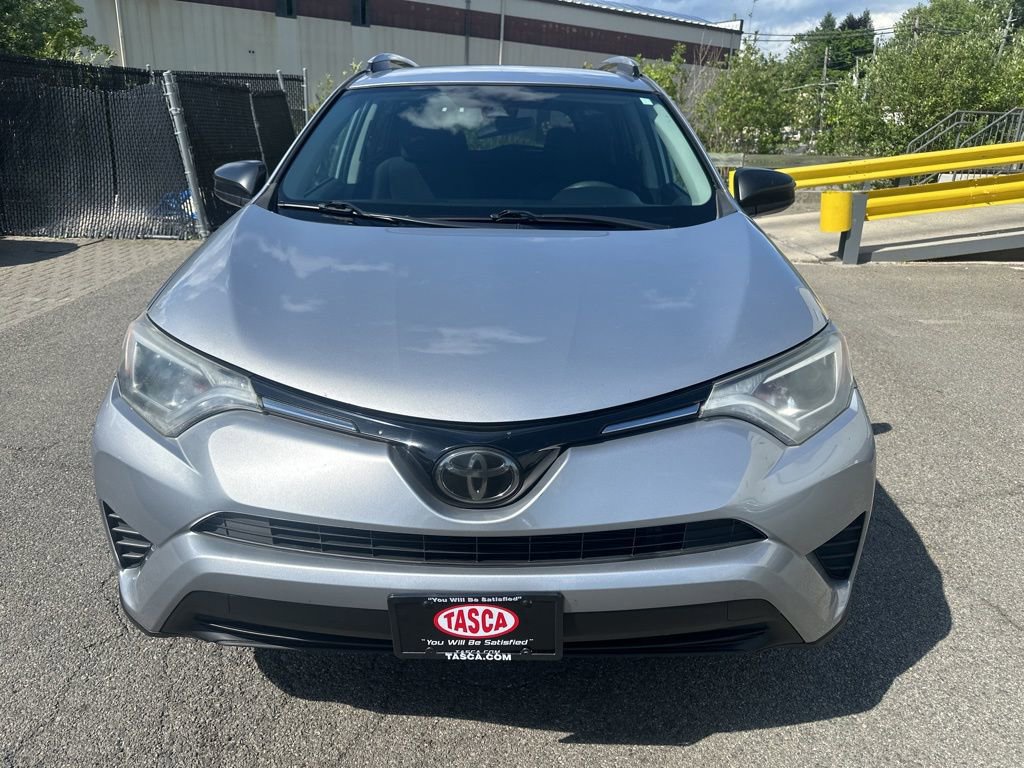 Used 2017 Toyota RAV4 LE w/ Carpet Mat Package AWD/4WD image 7