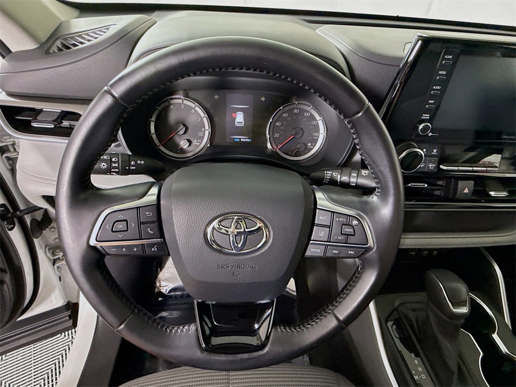 Certified 2020 Toyota Highlander LE image 22