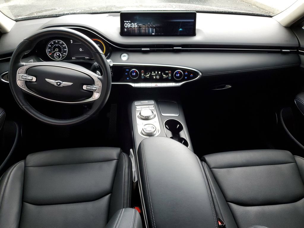 Used 2023 Genesis GV70 2.5T w/ Select Package image 12