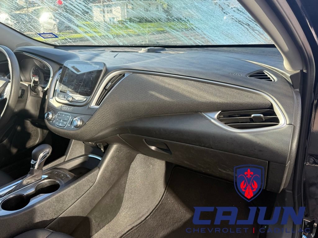Used 2025 Chevrolet Malibu LT FWD image 16