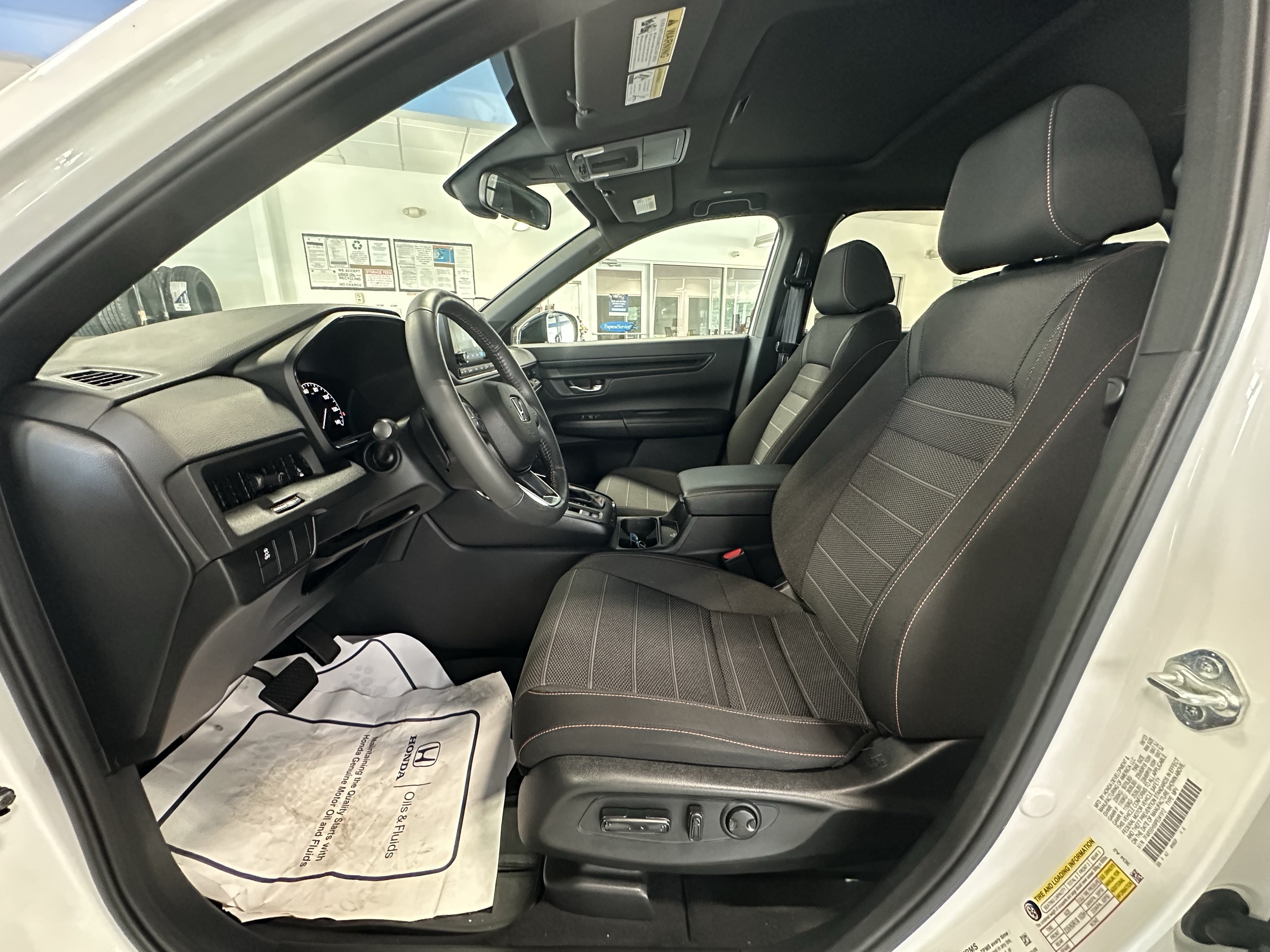 Used 2023 Honda CR-V Sport image 9