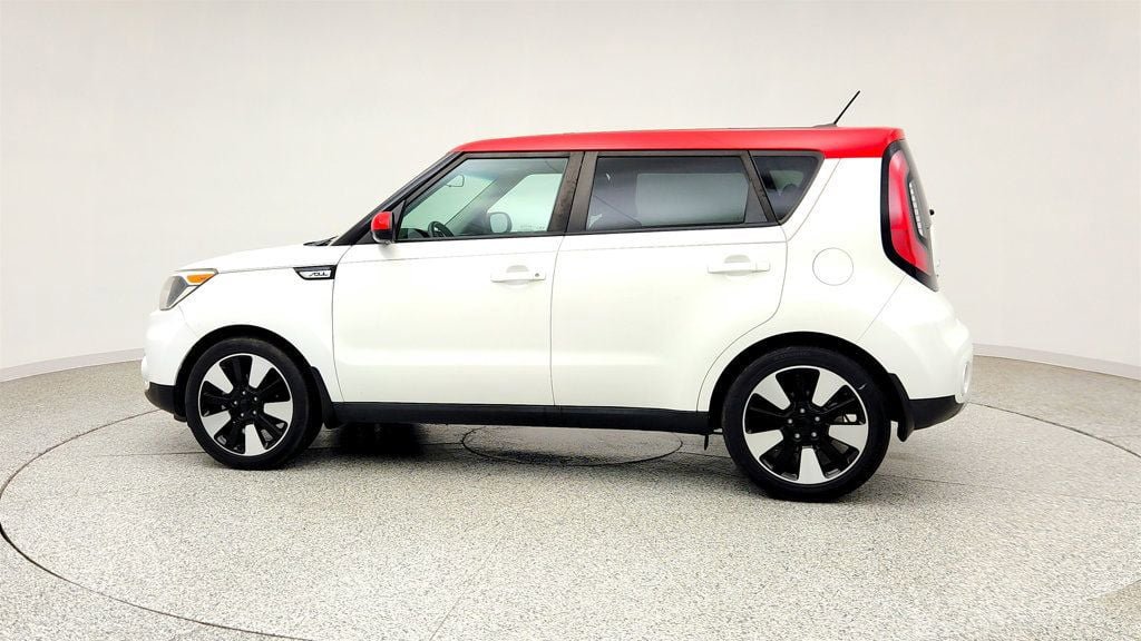 Used 2019 Kia Soul + FWD image 8