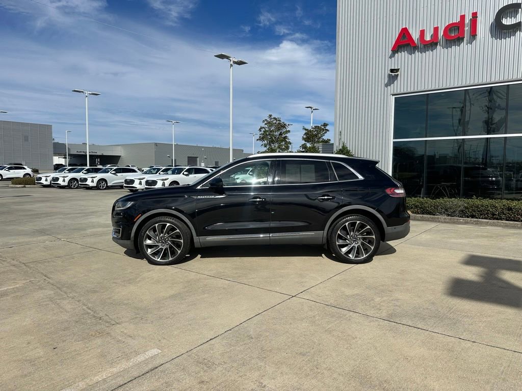 Used 2020 Lincoln Nautilus Reserve w/ Equipment Group 202A image 10