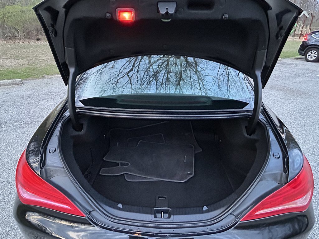 Used 2015 Mercedes-Benz CLA 250 4MATIC image 10