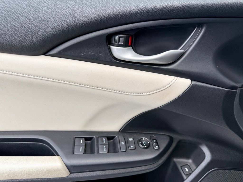 Used 2019 Honda Insight Touring image 26
