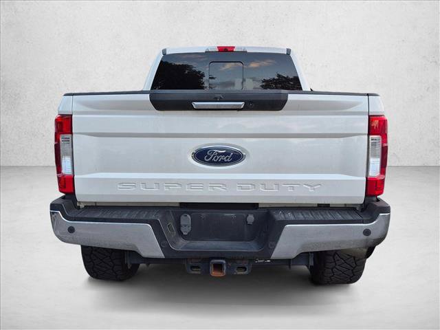 Used 2017 Ford F250 Lariat w/ Lariat Value Package AWD/4WD image 6