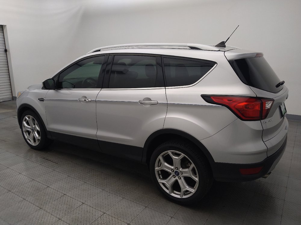 Used 2019 Ford Escape Titanium FWD image 3