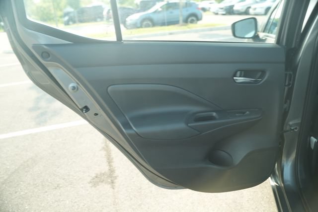 Used 2025 Nissan Versa SV FWD image 16