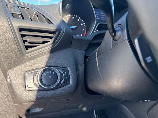 Used 2015 Ford Escape SE image 26