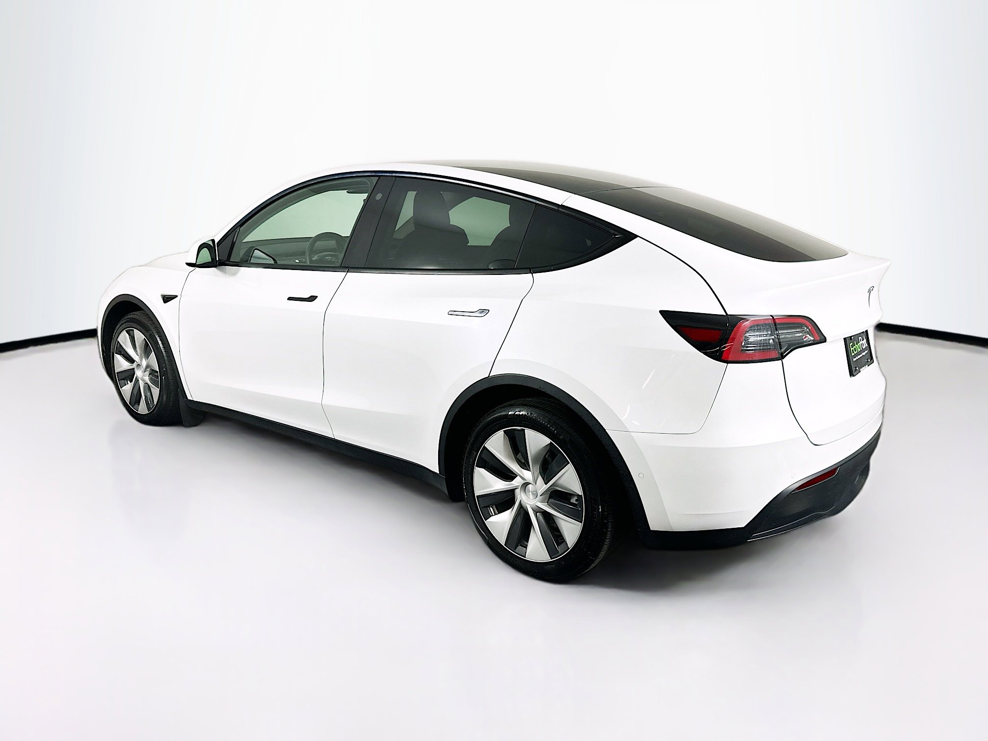 Used 2021 Tesla Model Y Long Range image 5