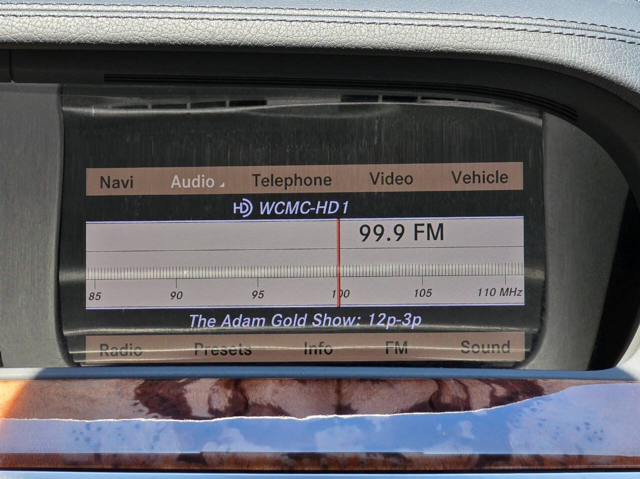 Used 2011 Mercedes-Benz S 550 w/ Sport Pkg Plus One image 25