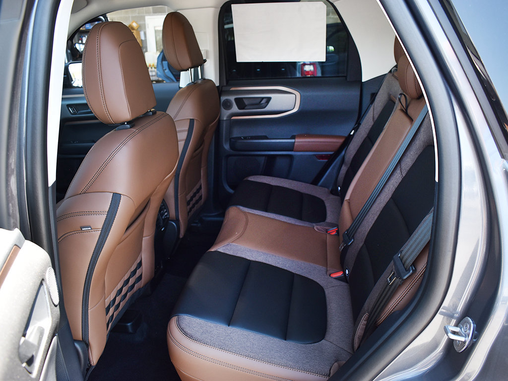 New 2026 Ford Bronco Sport Outer Banks w/ Outer Banks Tech Package+ AWD/4WD image 6