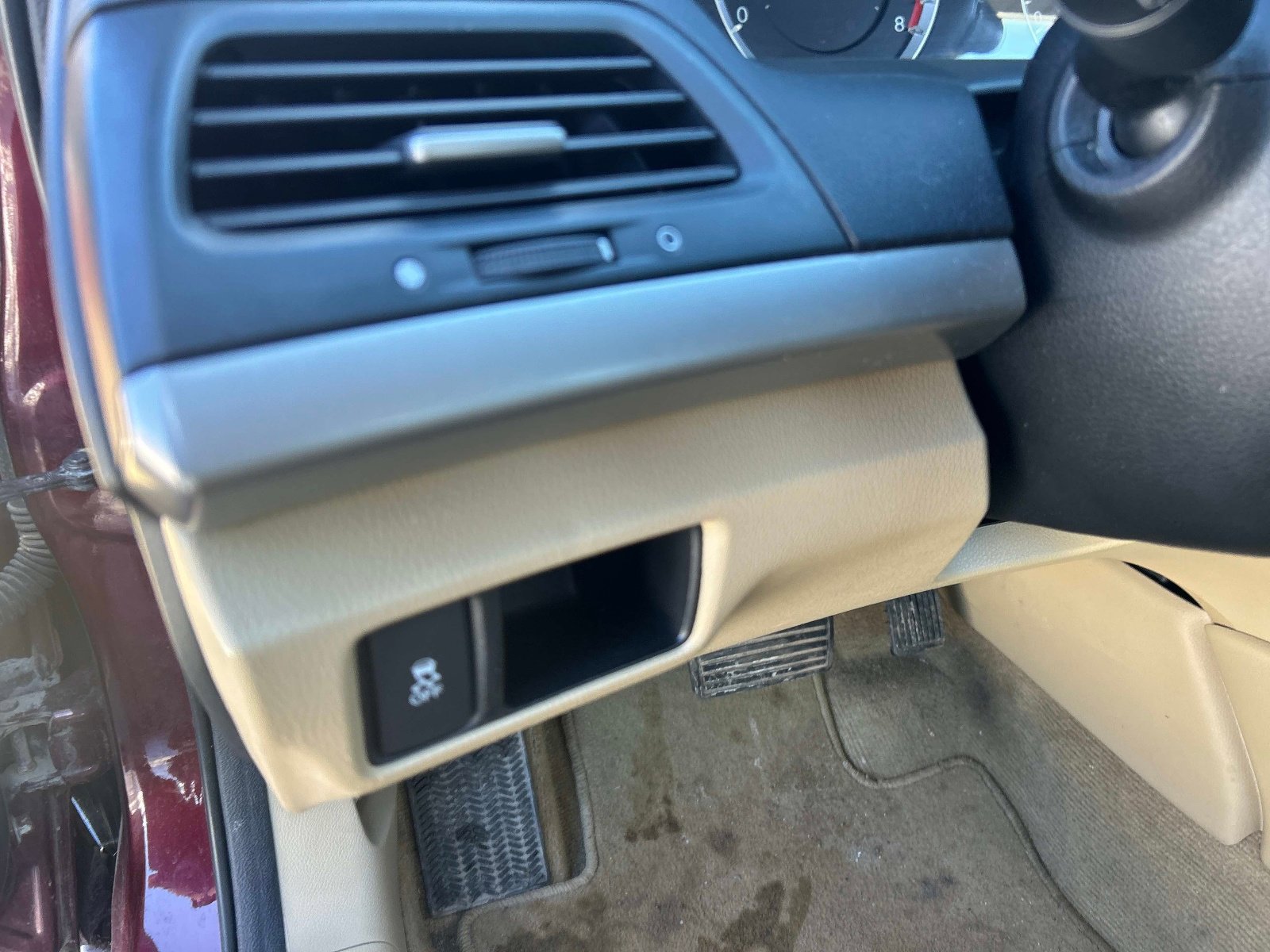 Used 2012 Honda Accord LX image 18