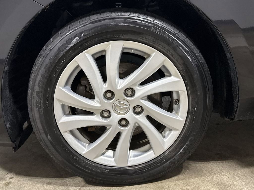 Used 2012 MAZDA MAZDA3 i Touring FWD image 25