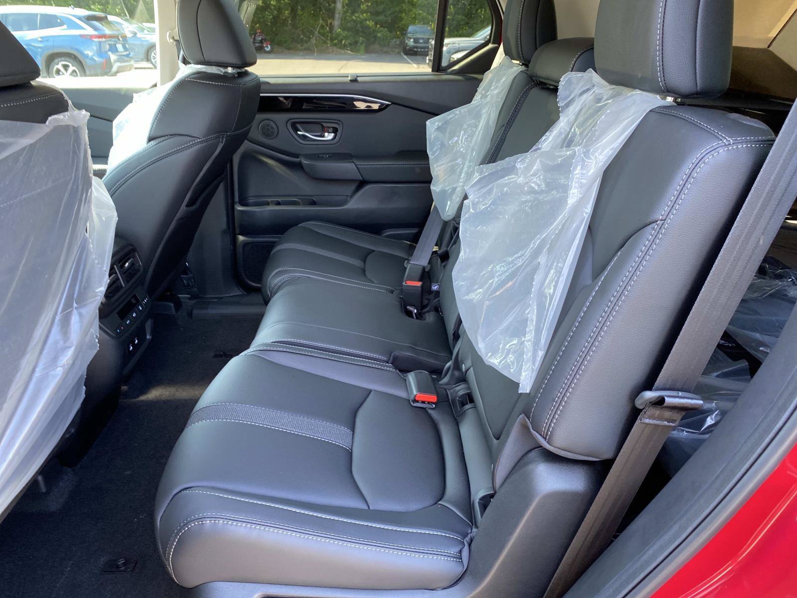 New 2026 Honda Pilot EX-L image 8