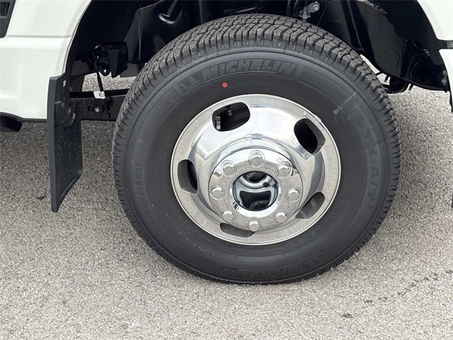 New 2026 Ford F350 Platinum image 9