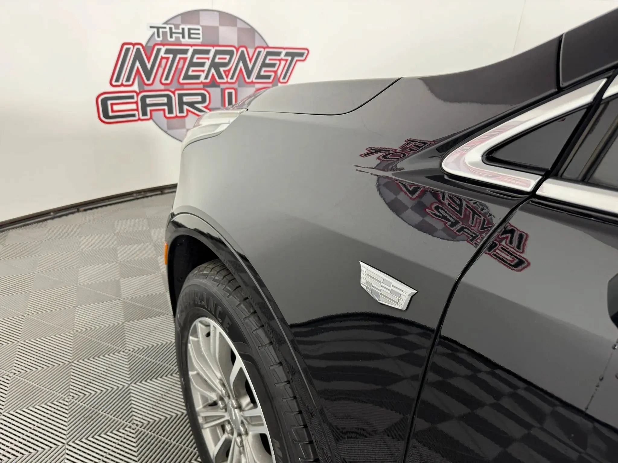 Used 2017 Cadillac XT5 Luxury w/ Driver Awareness Package FWD image 25