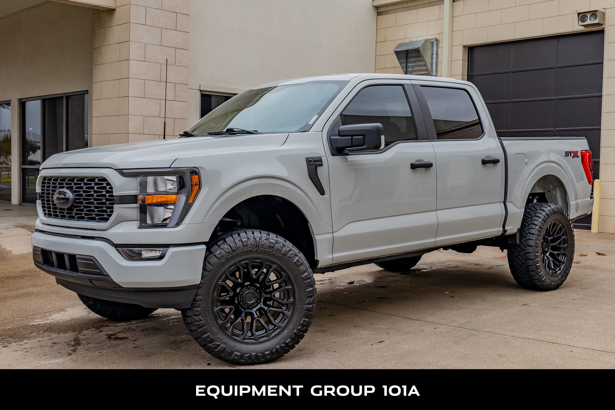 Used 2023 Ford F150 XL w/ STX Appearance Package RWD image 5
