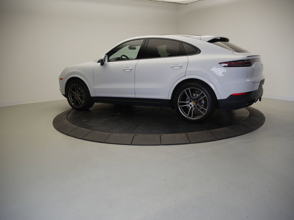 Certified 2023 Porsche Cayenne S AWD/4WD image 3