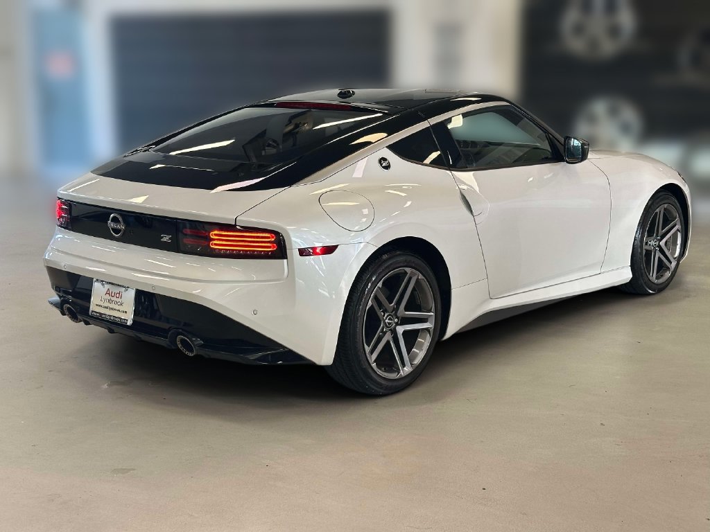 Used 2024 Nissan Z Sport w/ Floor Mat Package RWD image 4