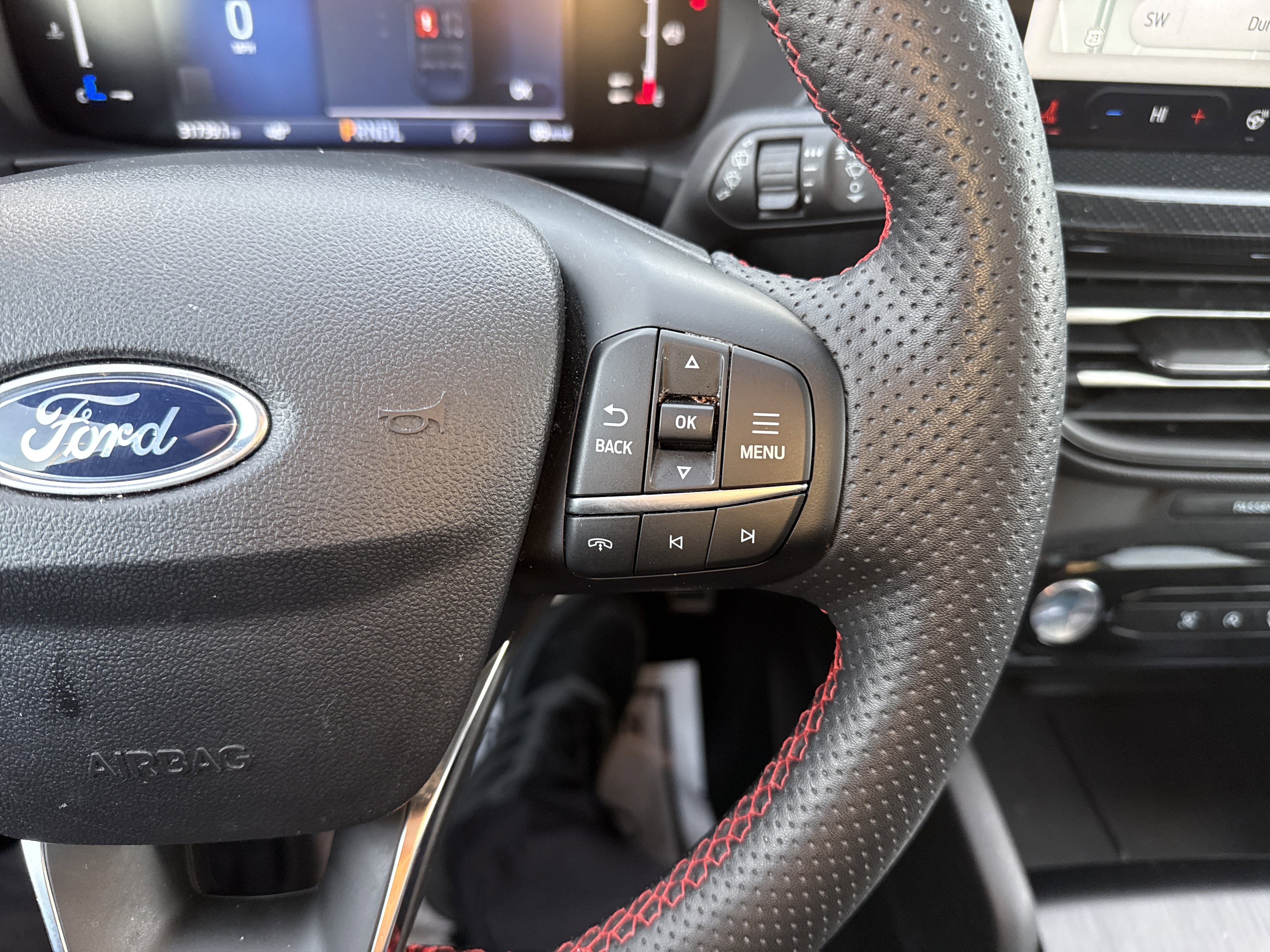 Certified 2023 Ford Escape ST-Line w/ Tech Pack #1 image 22