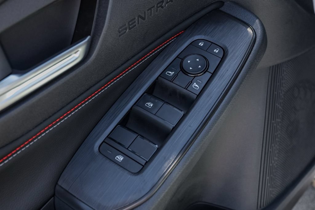 New 2027 Nissan Sentra SR FWD image 14