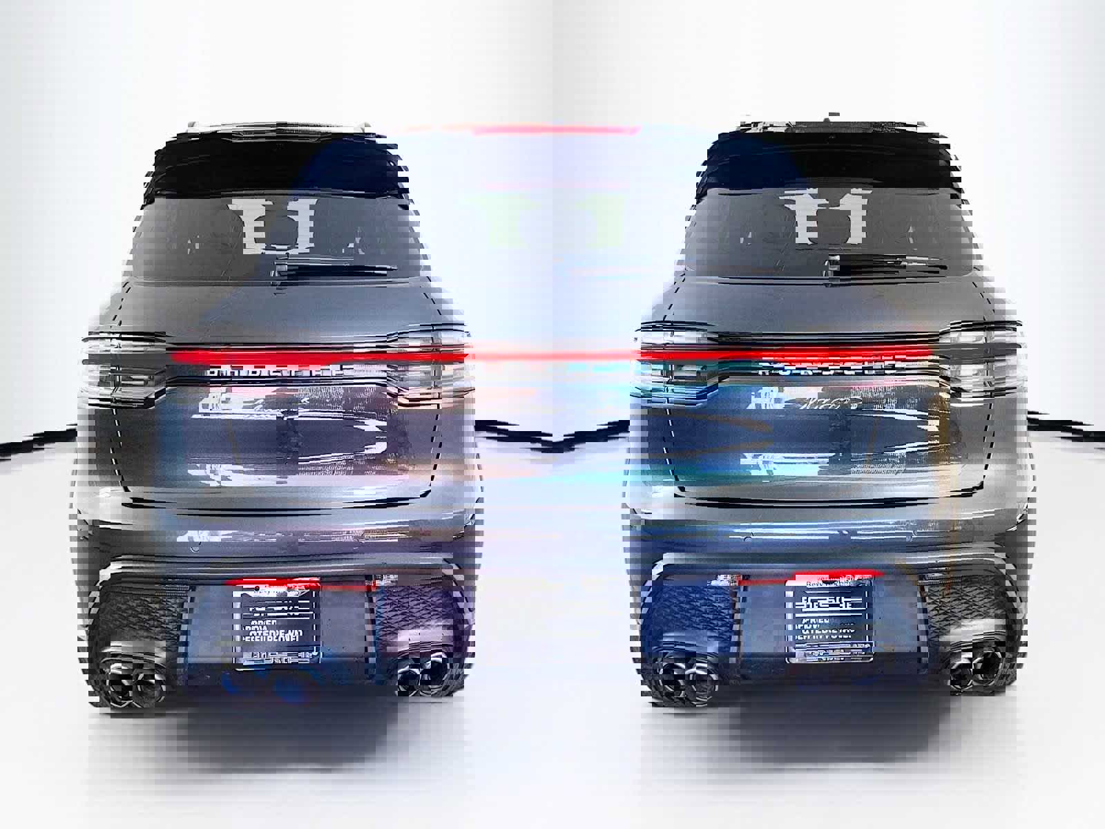 Used 2022 Porsche Macan S image 10