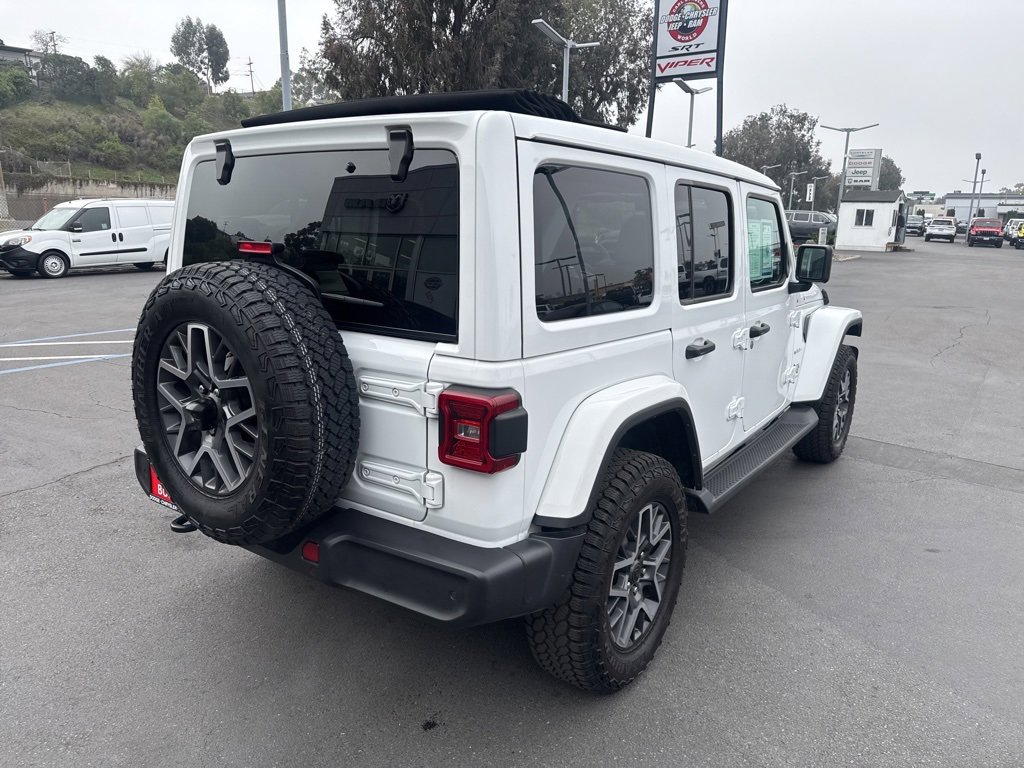 Certified 2024 Jeep Wrangler Sahara w/ Technology Group image 9