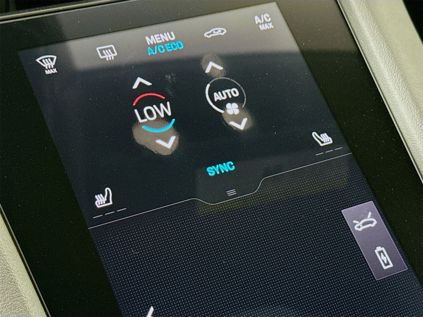 Certified 2022 Porsche Taycan image 16