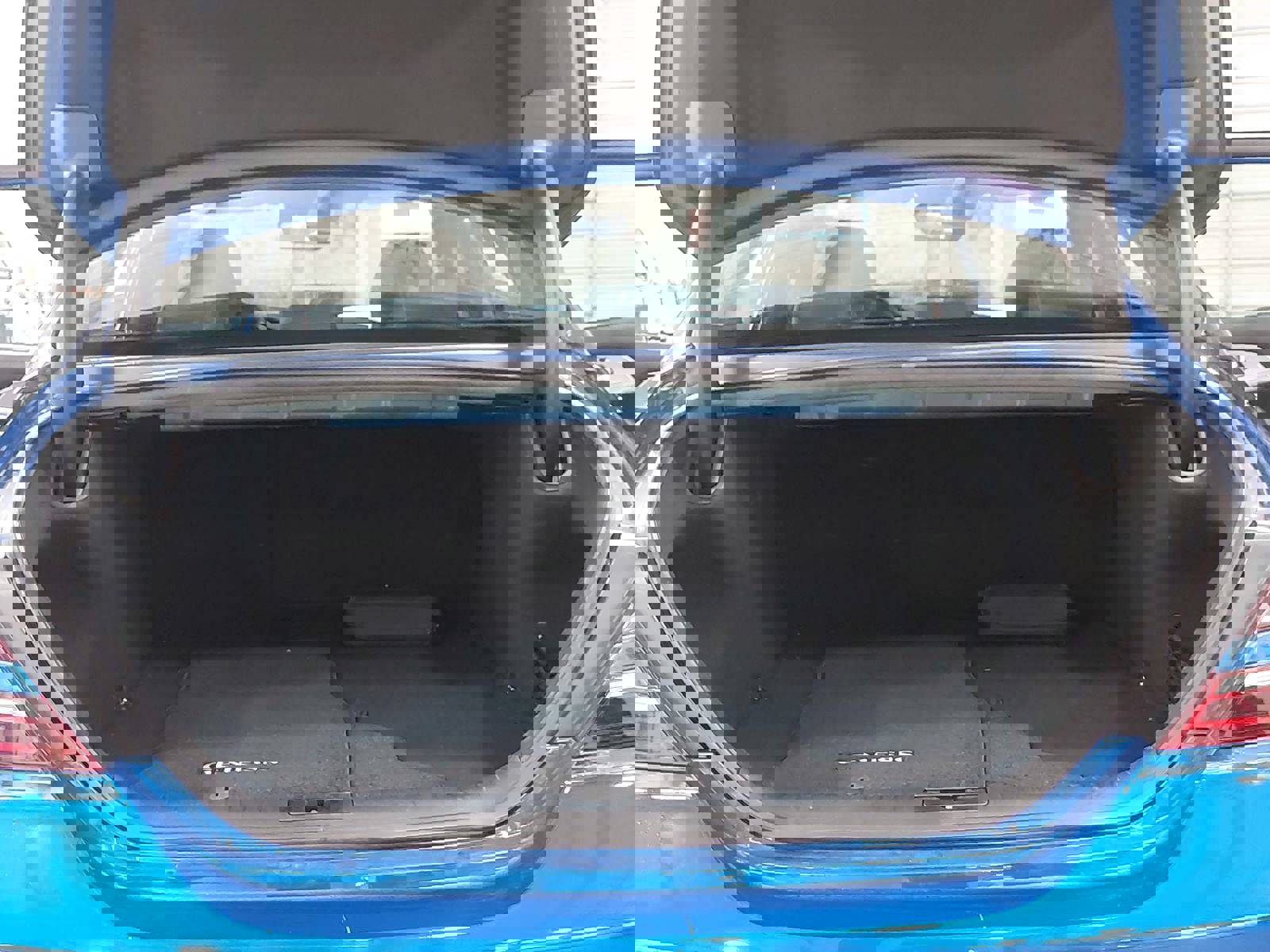 Used 2023 Genesis G70 2.0T w/ Sport Prestige Package image 13