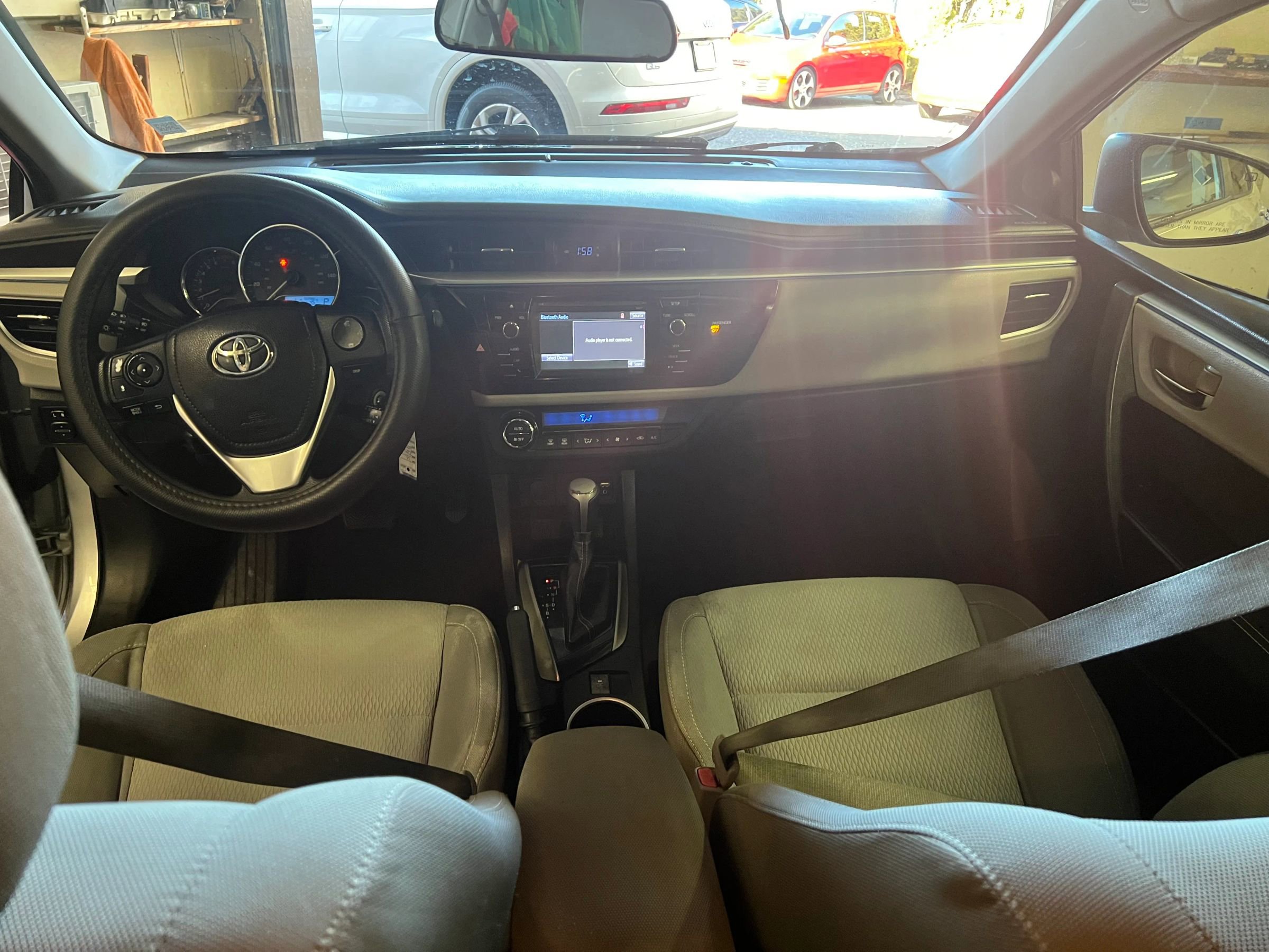 Used 2016 Toyota Corolla LE FWD image 13