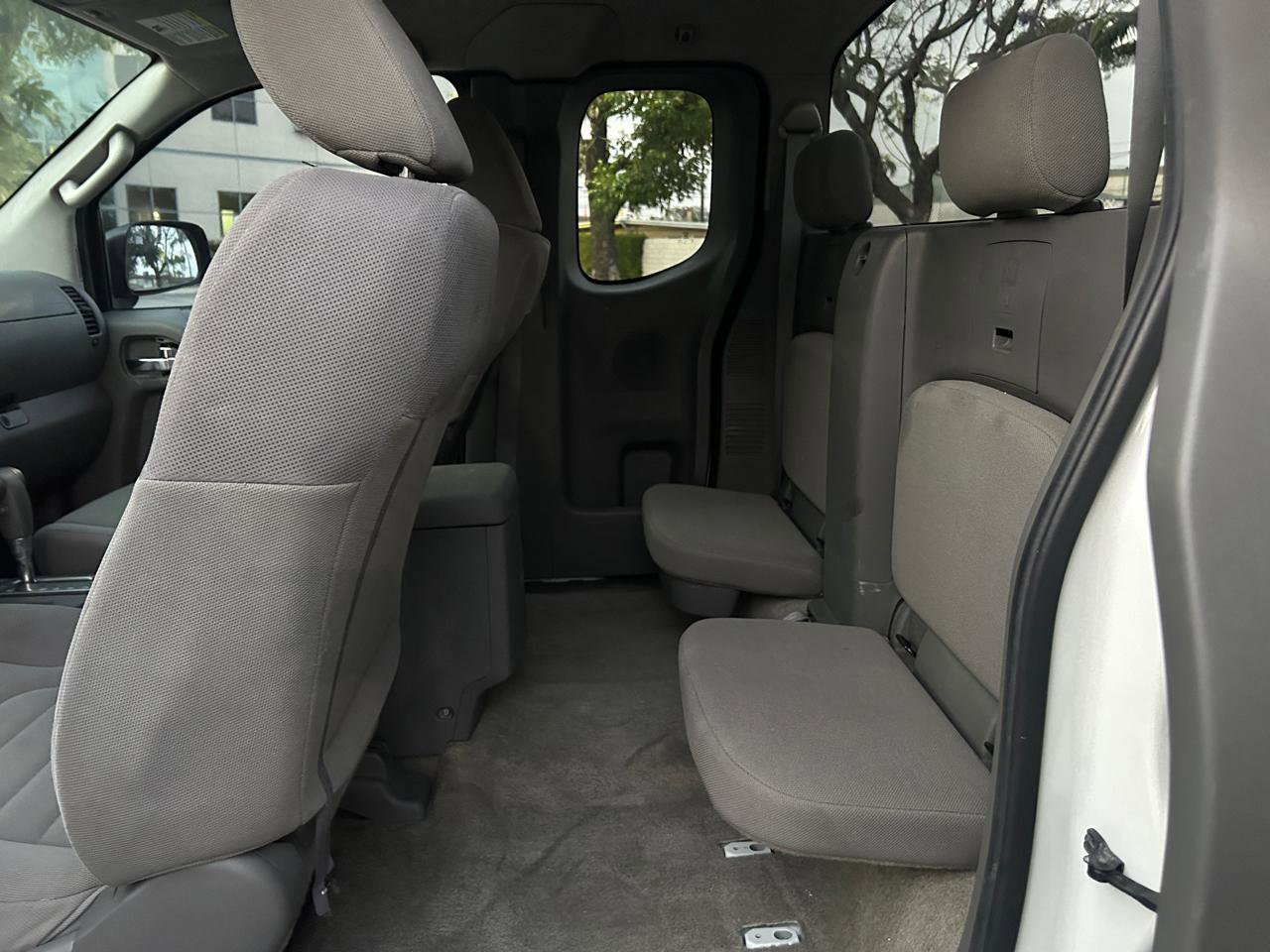 Used 2014 Nissan Frontier S image 10