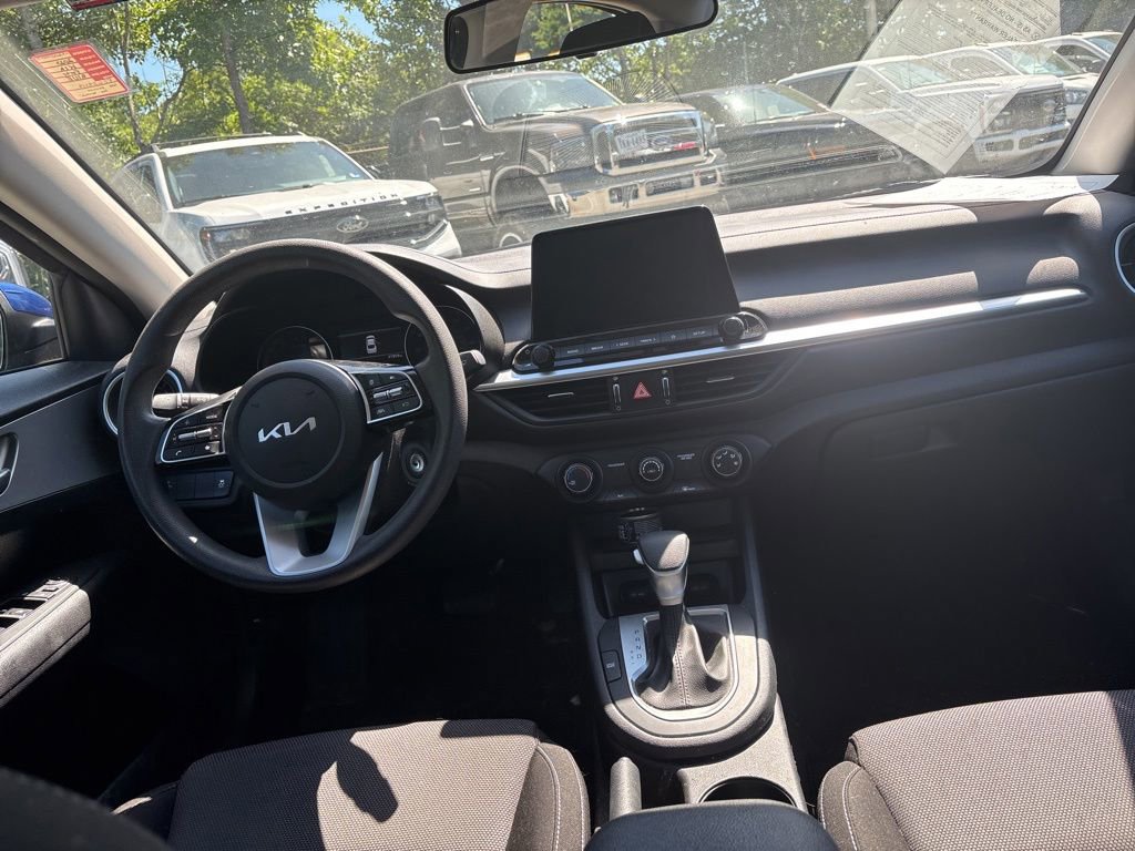 Used 2023 Kia Forte LXS FWD image 10