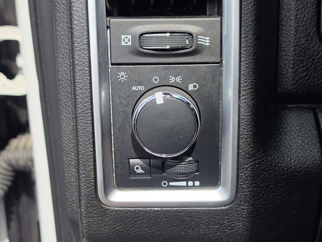 Used 2024 RAM 1500 Classic Warlock RWD image 34