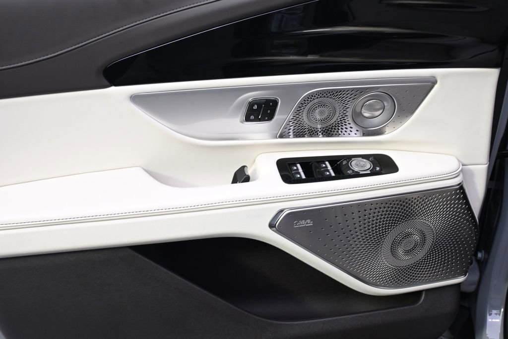 New 2026 Lincoln Nautilus Black Label image 22