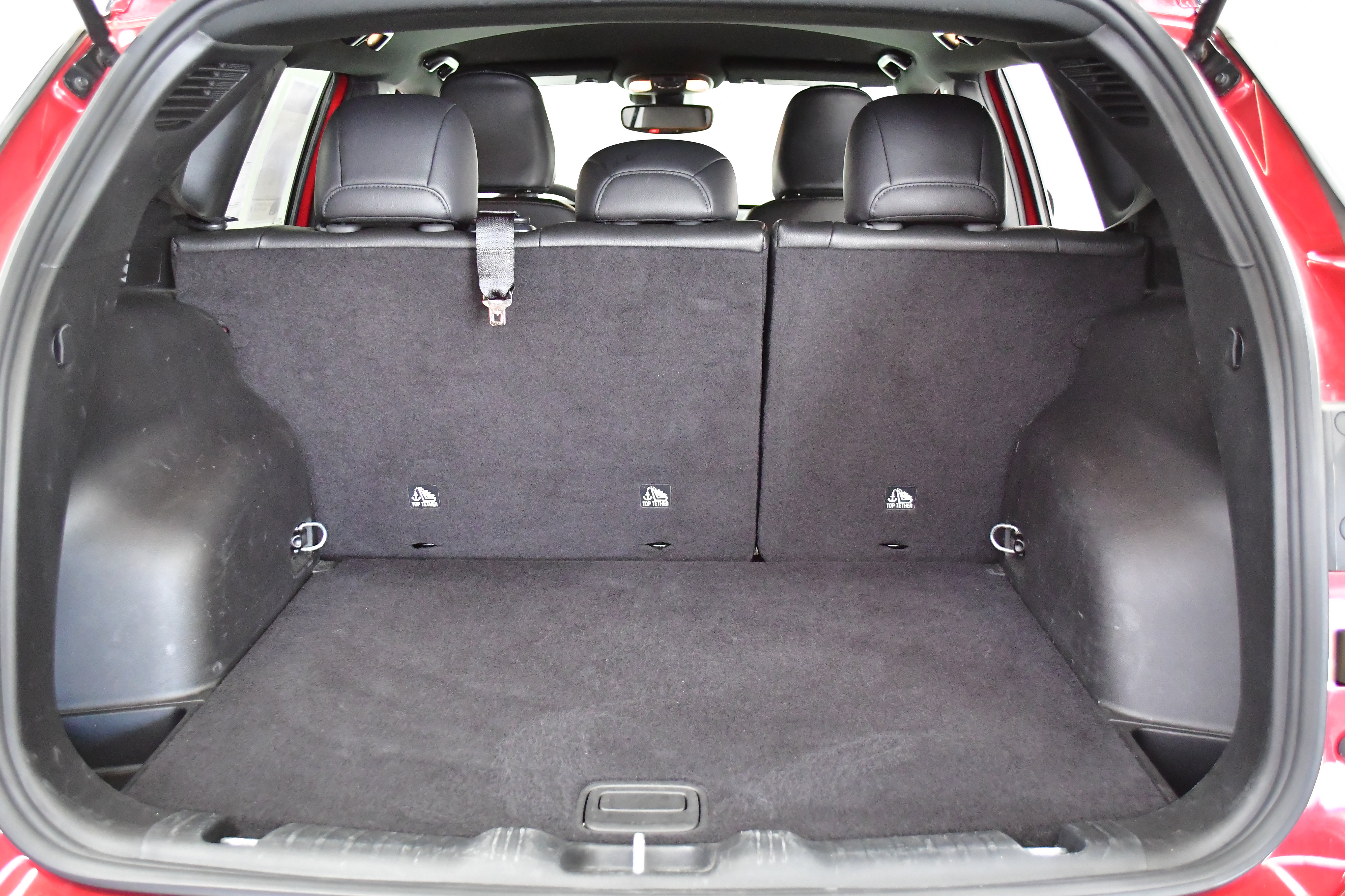 Used 2025 Jeep Compass Limited image 30