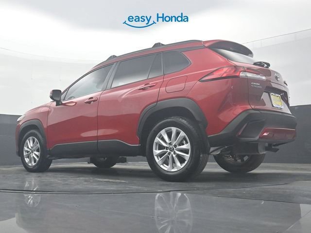 Used 2024 Toyota Corolla Cross LE image 31