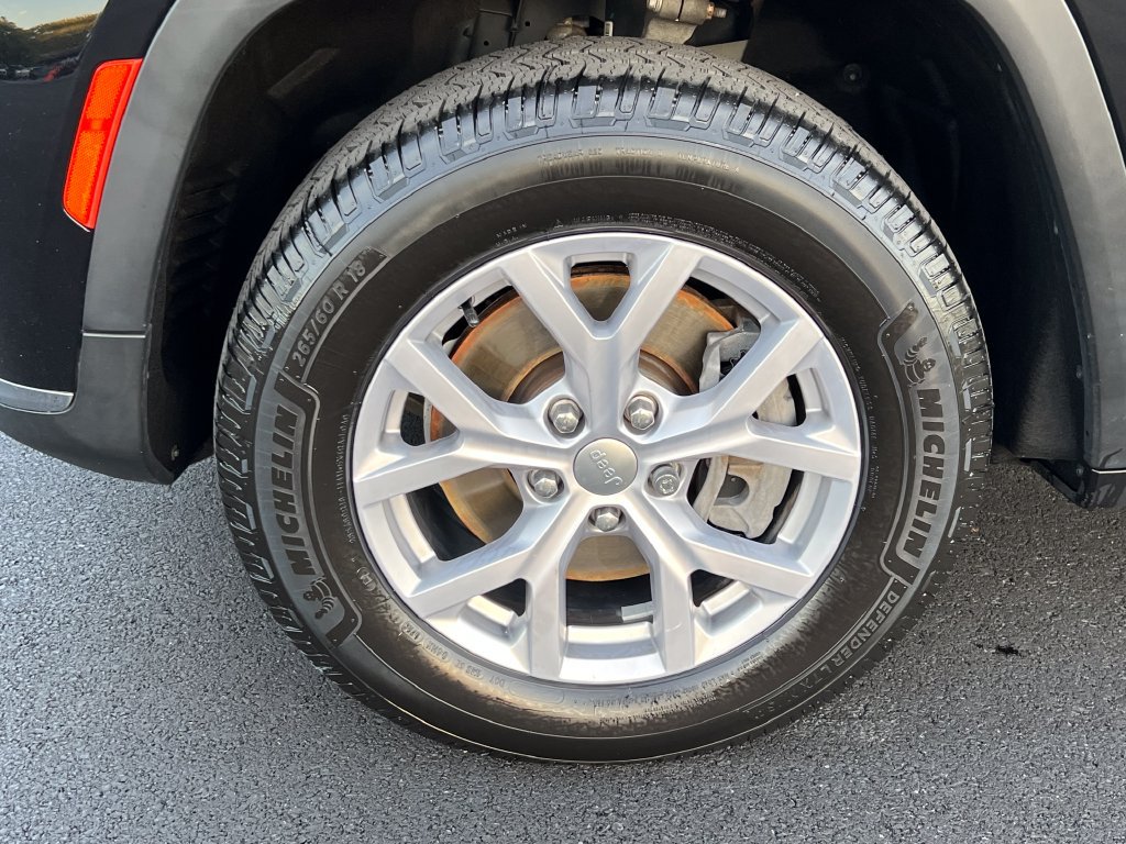 Used 2021 Jeep Grand Cherokee L Limited AWD/4WD image 18