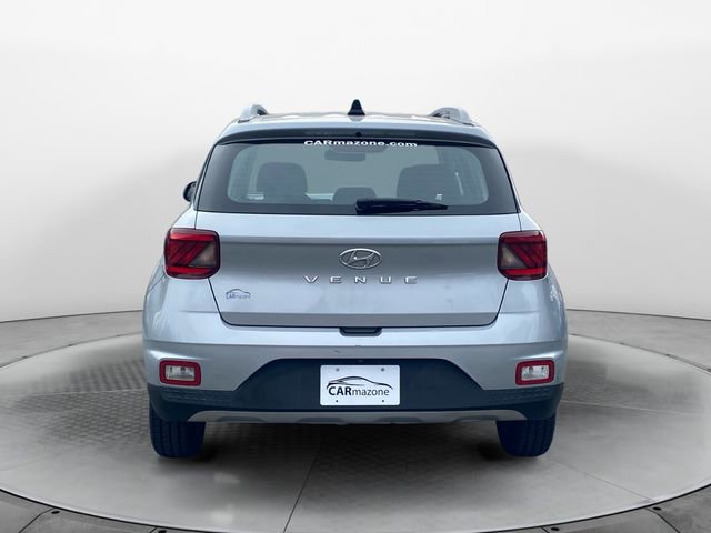 Used 2020 Hyundai Venue SEL image 4