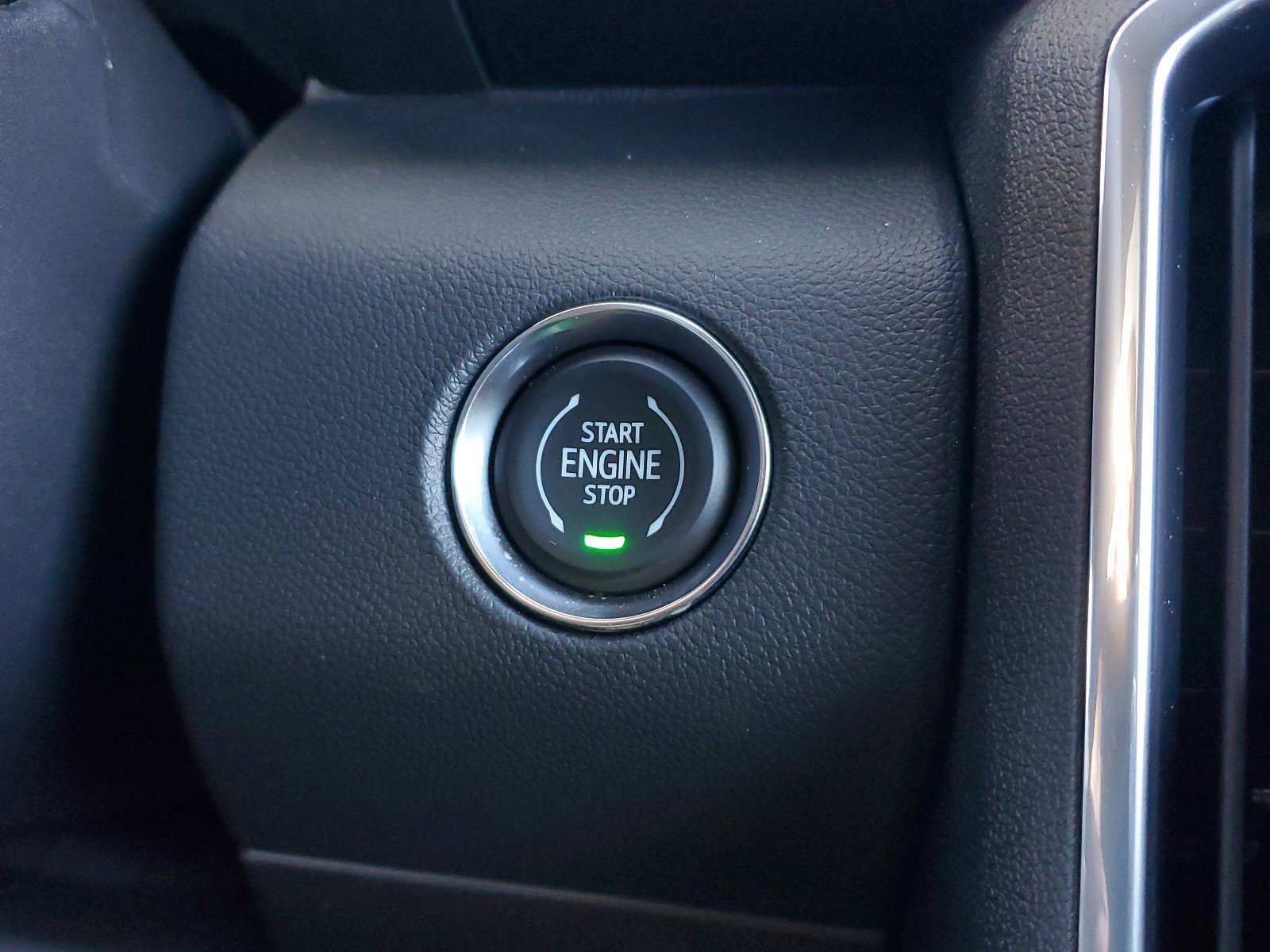 New 2025 GMC Acadia Elevation image 32