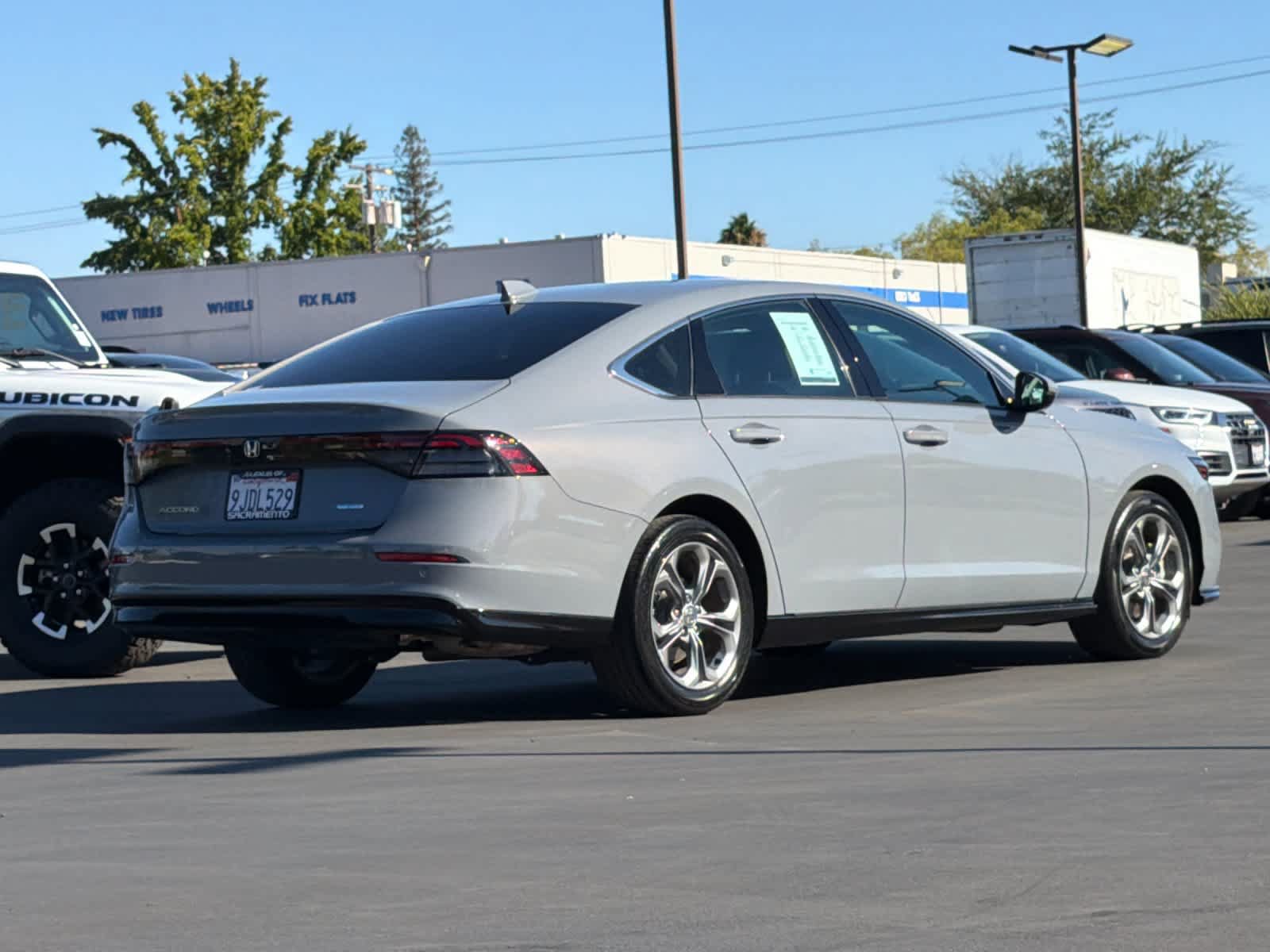 Used 2023 Honda Accord EX-L video 2