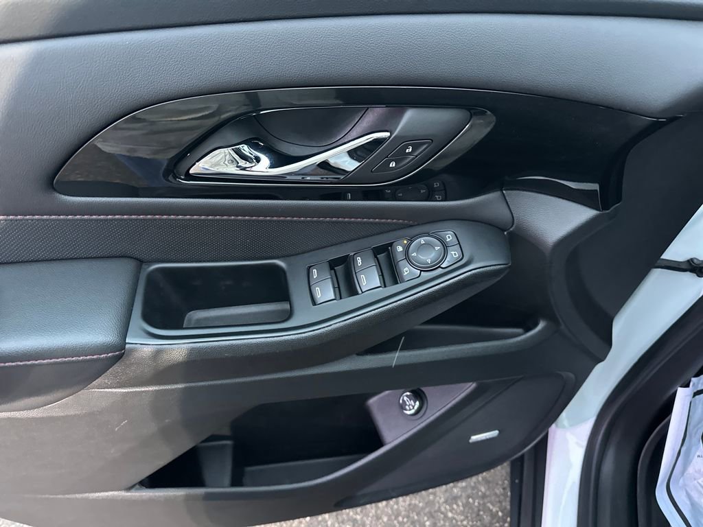 Certified 2023 Chevrolet Traverse RS w/ LPO, Floor Liner Package image 19